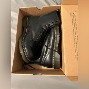 Doc Martens size women’s 9